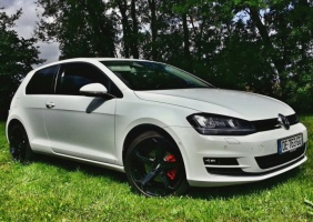 2015 Volkswagen Golf GTI with 18x8 OXIGIN PANTHER wheels
