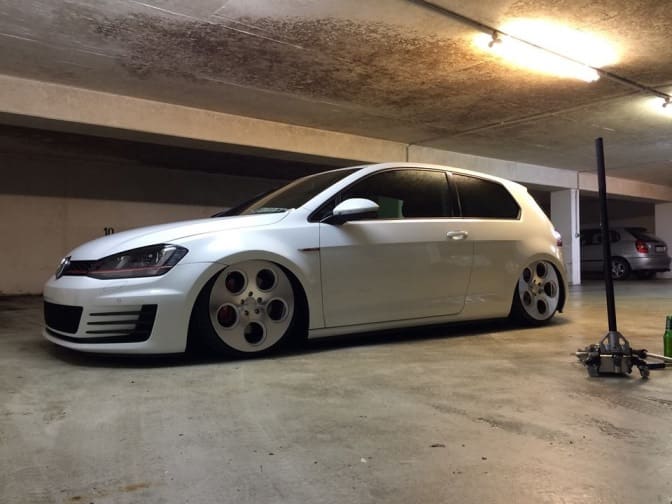 2015 Volkswagen Golf GTI with ROTIFORM DIA wheels