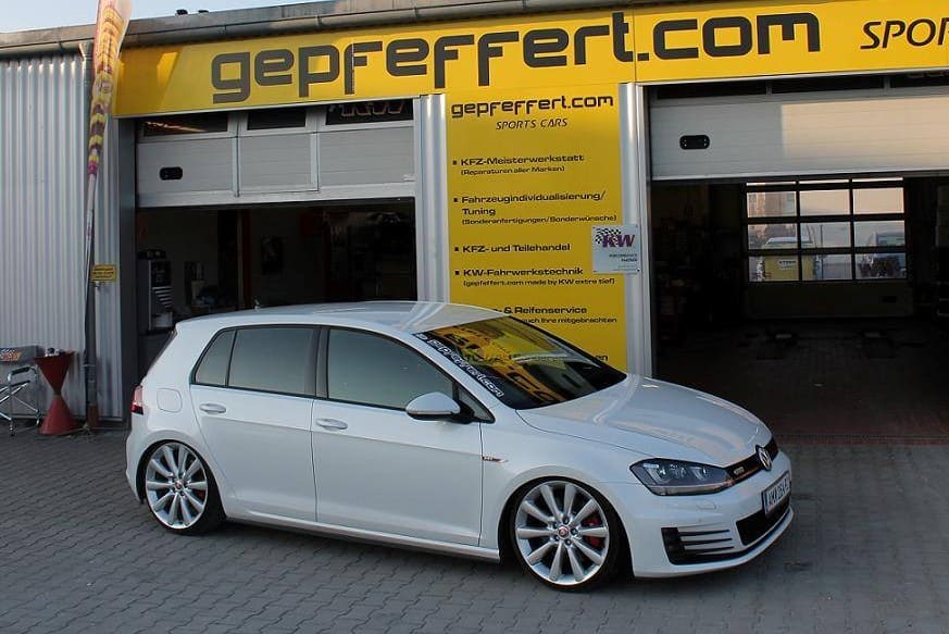 2015 Volkswagen Golf GTI with 19x8.5 JAGUAR ARTURA wheels