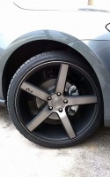 2015 Volkswagen Golf GTI with 19x8.5 Niche Milan wheels