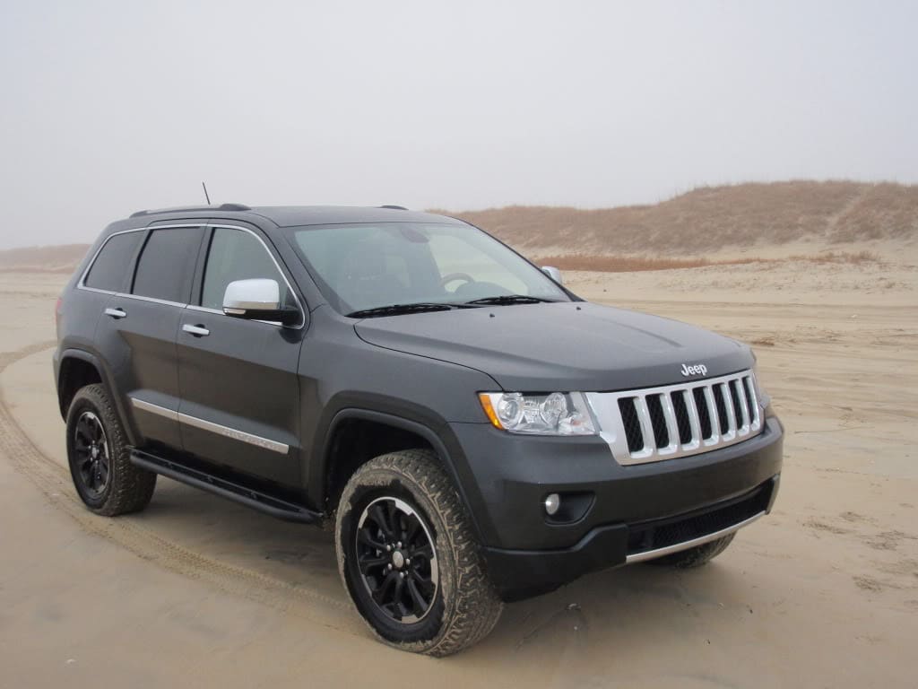 2011 Jeep Grand Cherokee with Moose wheels