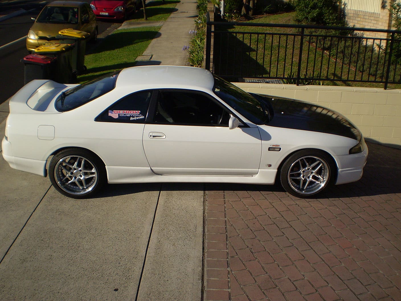 1995 Nissan R31-R34 Skyline 2dr with 18x10 Blitz Technospeed 03 wheels