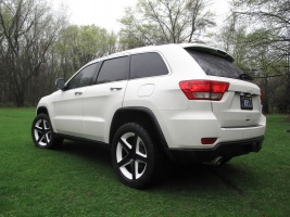 2011 Jeep Grand Cherokee with SRT wheels