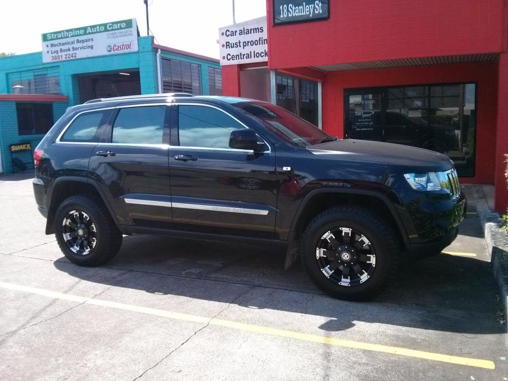 2011 Jeep Grand Cherokee with 18x9 ATX Killer wheels