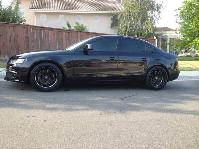 2009 Audi A4 with 19x8.5 STR 613 wheels