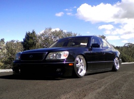 2000 Lexus LS 400 with 19x9.5 Junction Produce Scara wheels