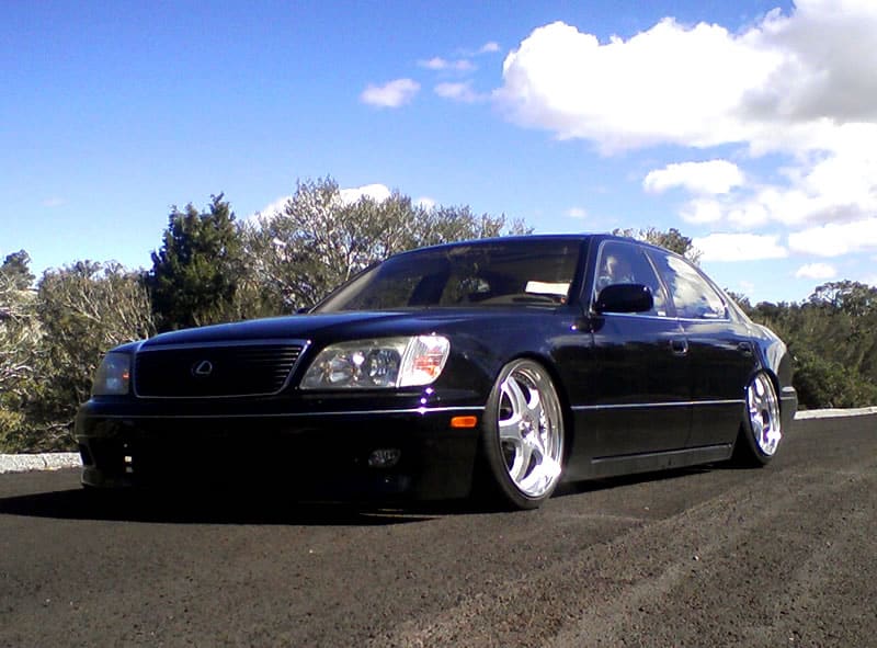 2000 Lexus LS 400 with 19x9.5 Junction Produce Scara wheels