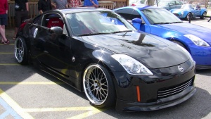 2003 Nissan 350Z with 20x9.5 Work Wheels VS-XX wheels