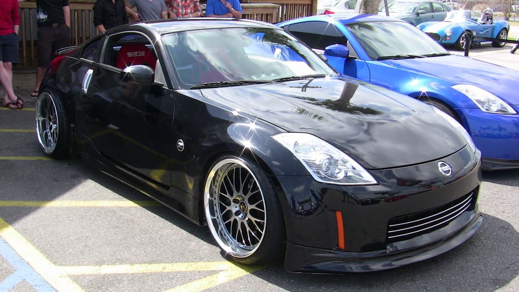 2003 Nissan 350Z with 20x9.5 Work Wheels VS-XX wheels