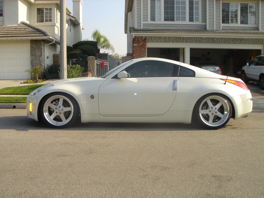 2007 Nissan 350Z with 19x9.5 Work Wheels Equip wheels