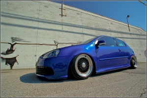 2008 Volkswagen R32 with 17x8.5 BBS rs wheels