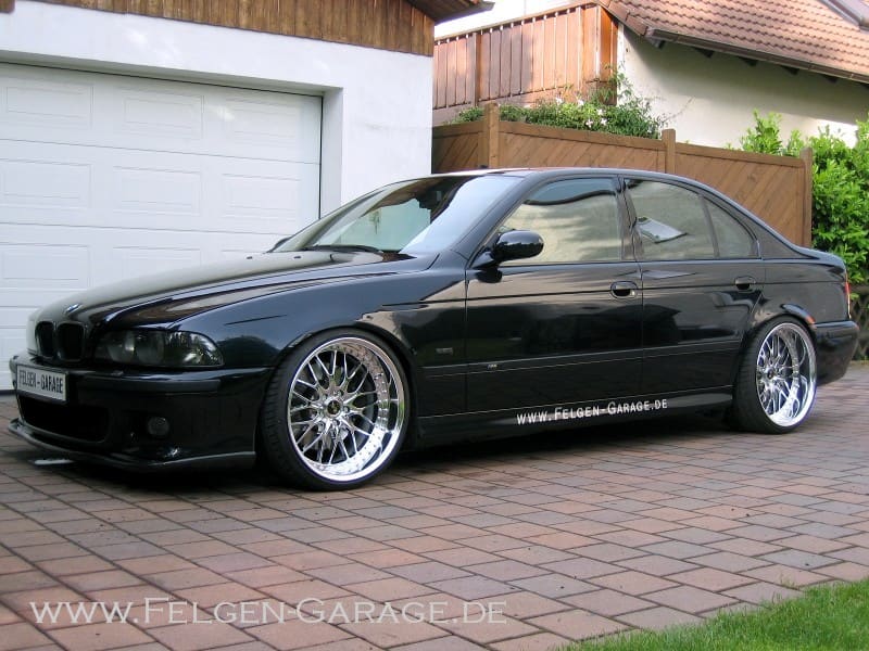 2000 BMW M5 with 20x10 Work Rezax II wheels
