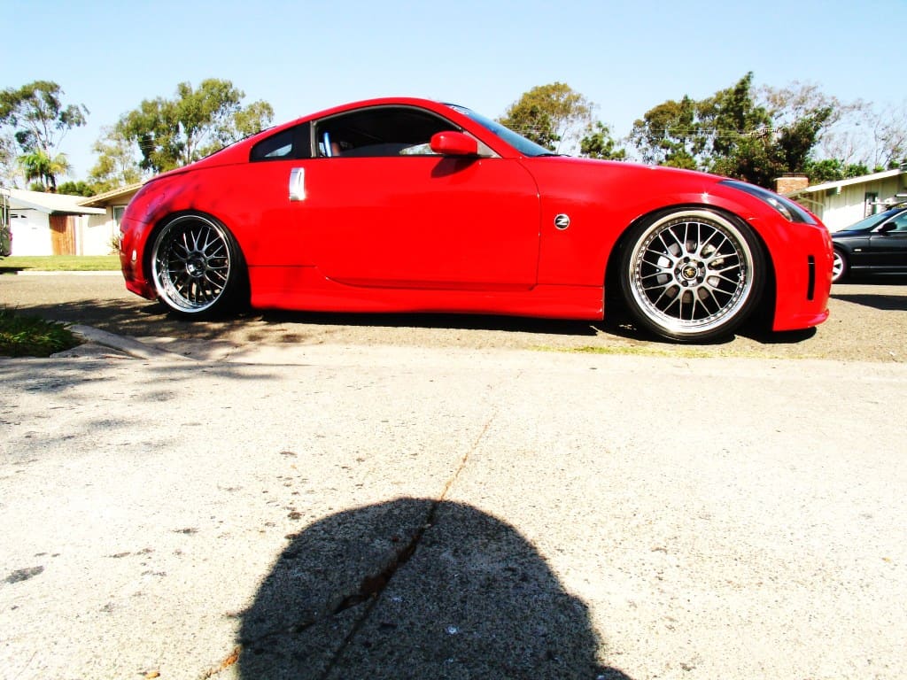 2004 Nissan 350Z with 20x9 Work Wheels VS-XX wheels