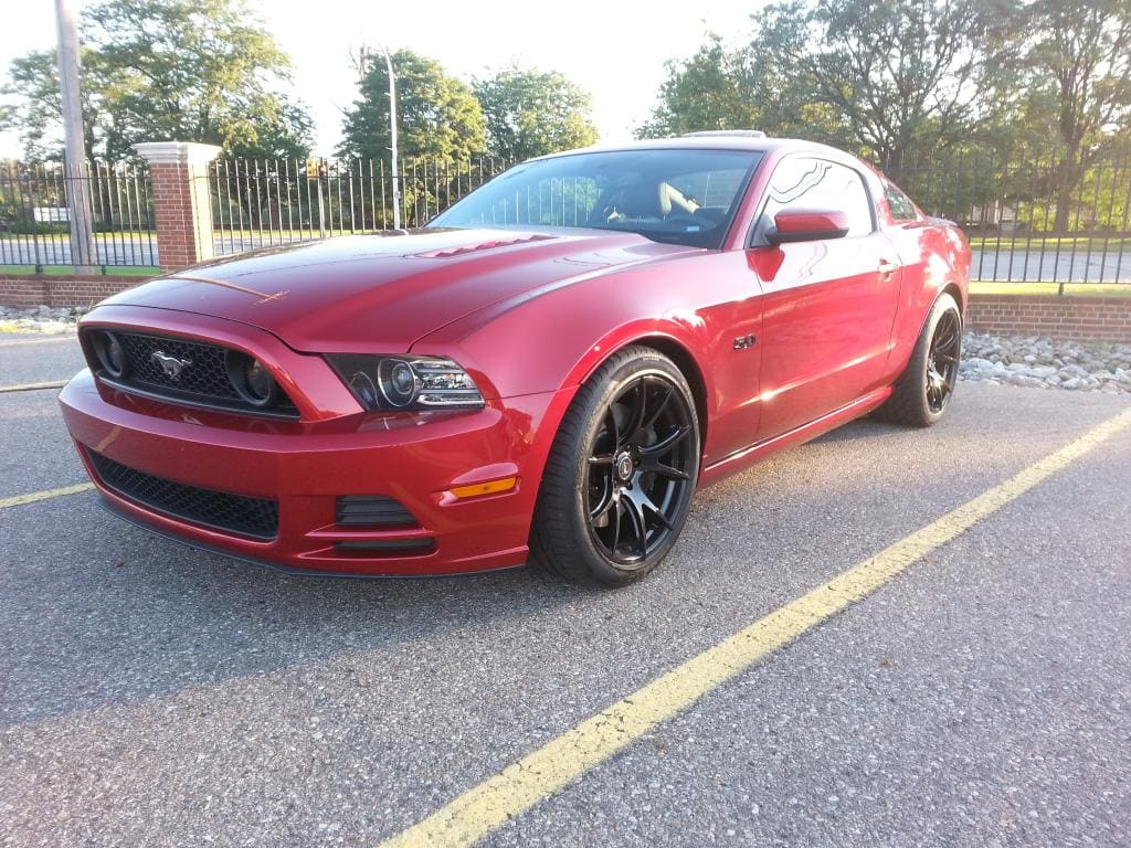 2013 Ford Mustang with 19x9.5 Forgestar CF5V wheels