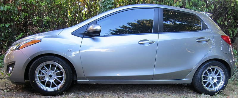 2012 Mazda Mazda2 with 15x7.5 6UL wheels