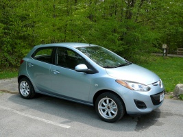 2013 Mazda Mazda2 with 15x7 Rota RB wheels