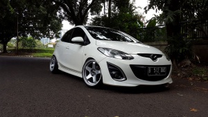 2013 Mazda Mazda2 with 19x8.5 Rota P45R wheels