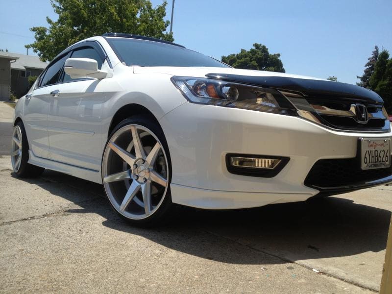 2012 Honda Accord with 20x10.5 Vossen cv7 wheels