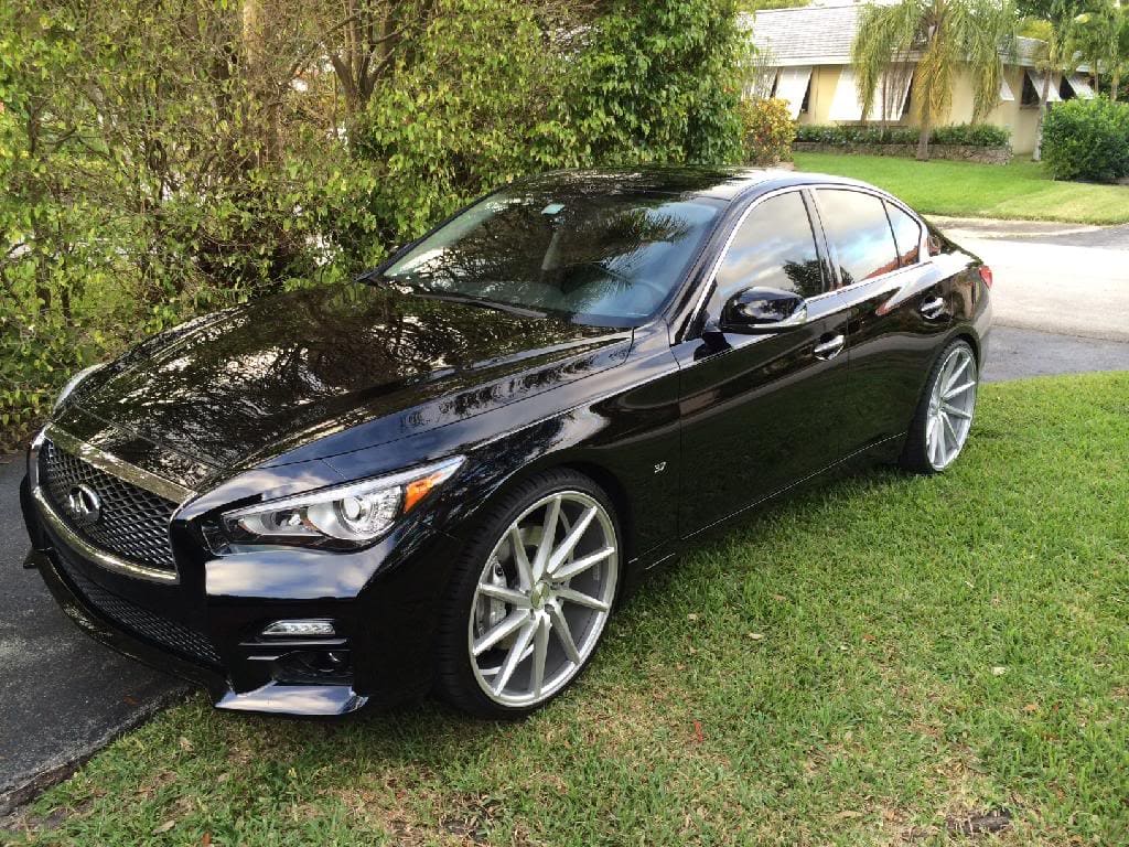 2014 Infiniti Q50 with 20x9 Vossen CVT's wheels