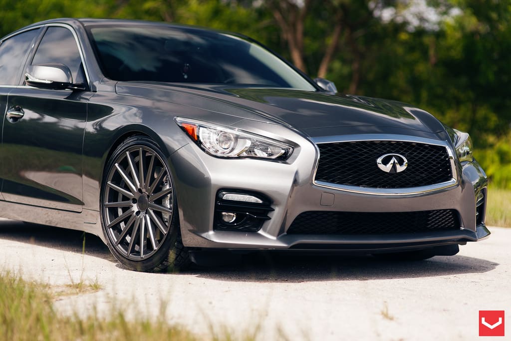 2014 Infiniti Q50 with 20x9 Vossen VFS2 wheels
