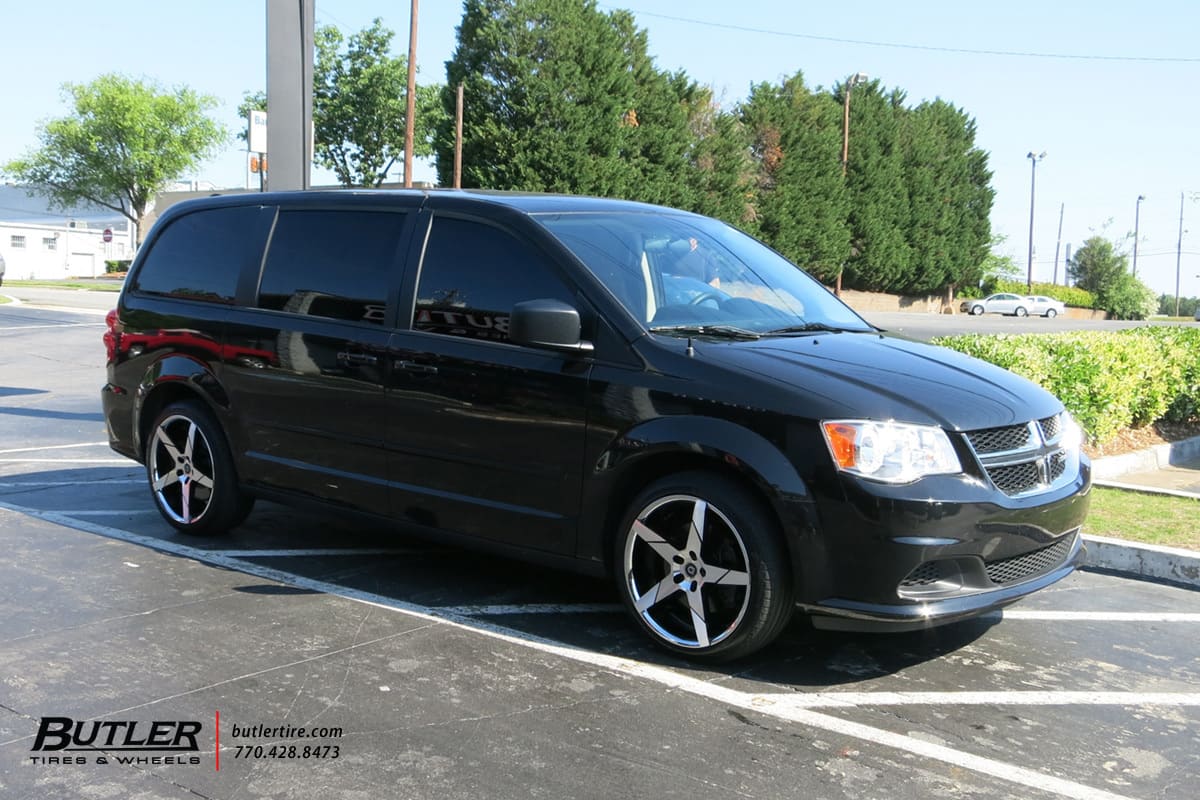 2007 Dodge Caravan with Lexani Invictus wheels