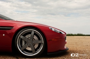 2014 Aston Martin V8 Vantage with 20x9.5 D2FORGED CV2 X wheels