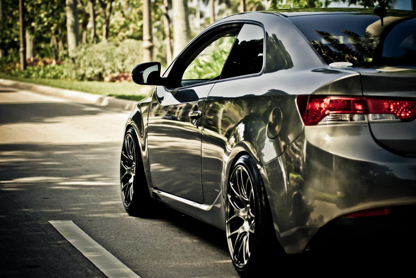 2013 Kia Forte with 18x8.75 wheels