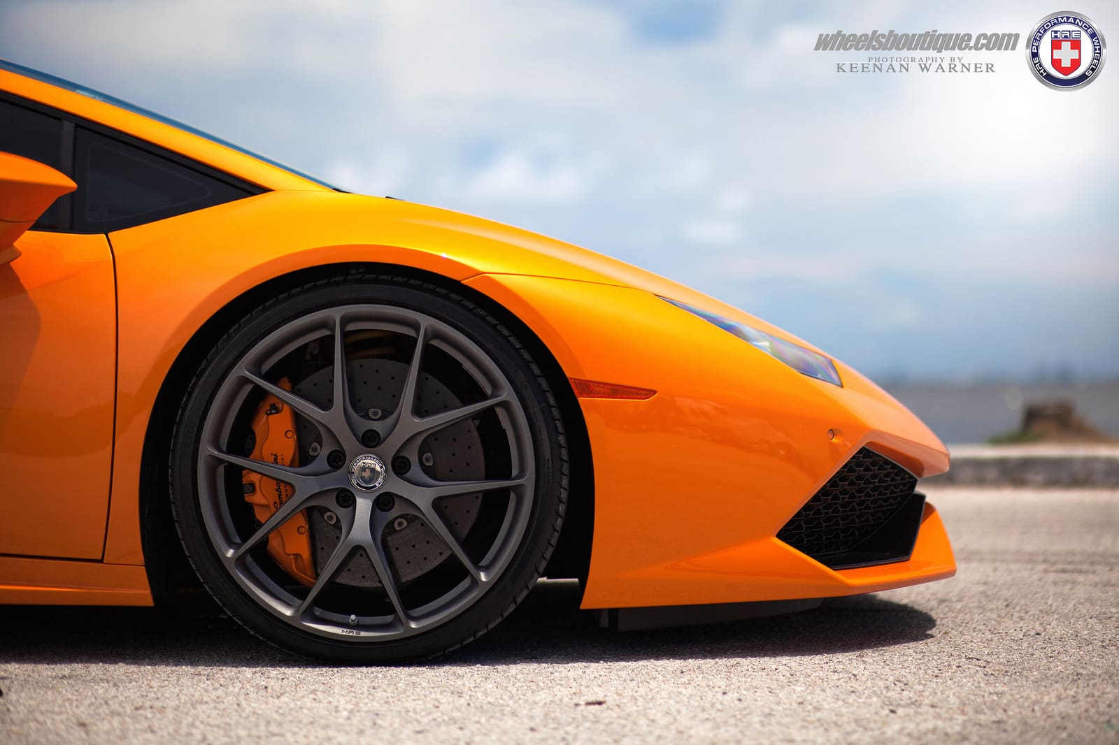 2015 Lamborghini Huracan with 20x9 HRE P101 wheels