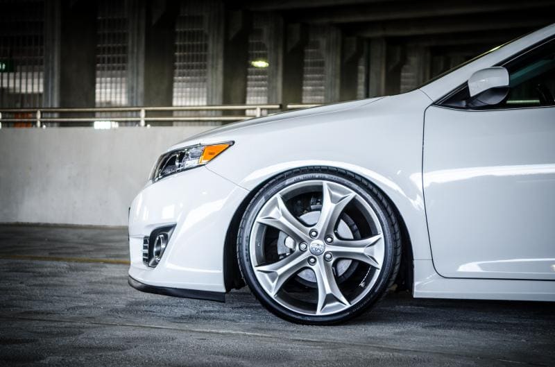 2011 Toyota Camry with 20x7.5 OEM Venza wheels