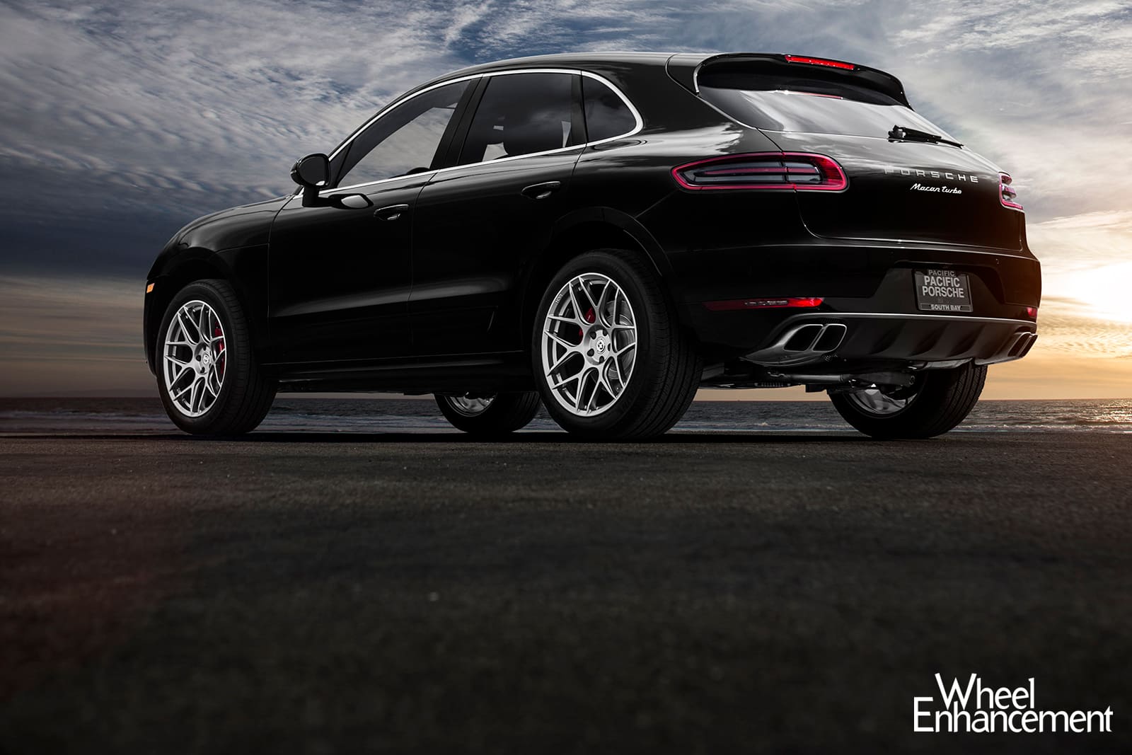 2015 Porsche Macan with 20x9 HRE FF01 wheels