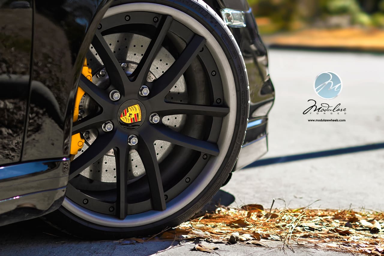 2014 Porsche 911 with 20x8.5 Modulare C30-DC wheels