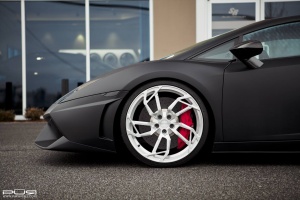 2012 Lamborghini Aventador with 20x8.5 PUR RS05 wheels
