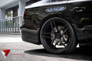 2013 Audi S8 with 22x9 Velos SOLO L wheels