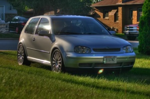 2002 Volkswagen Golf with 17x7 wheels