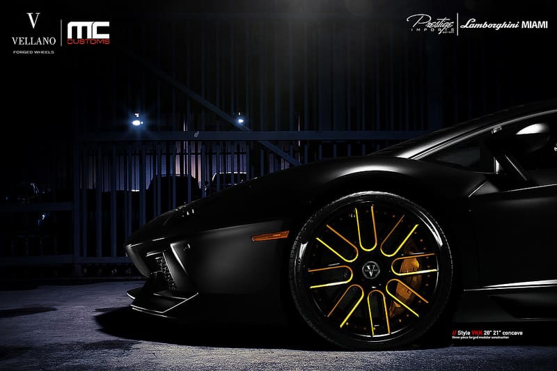 2012 Lamborghini Aventador with 21x13 vkk concave wheels