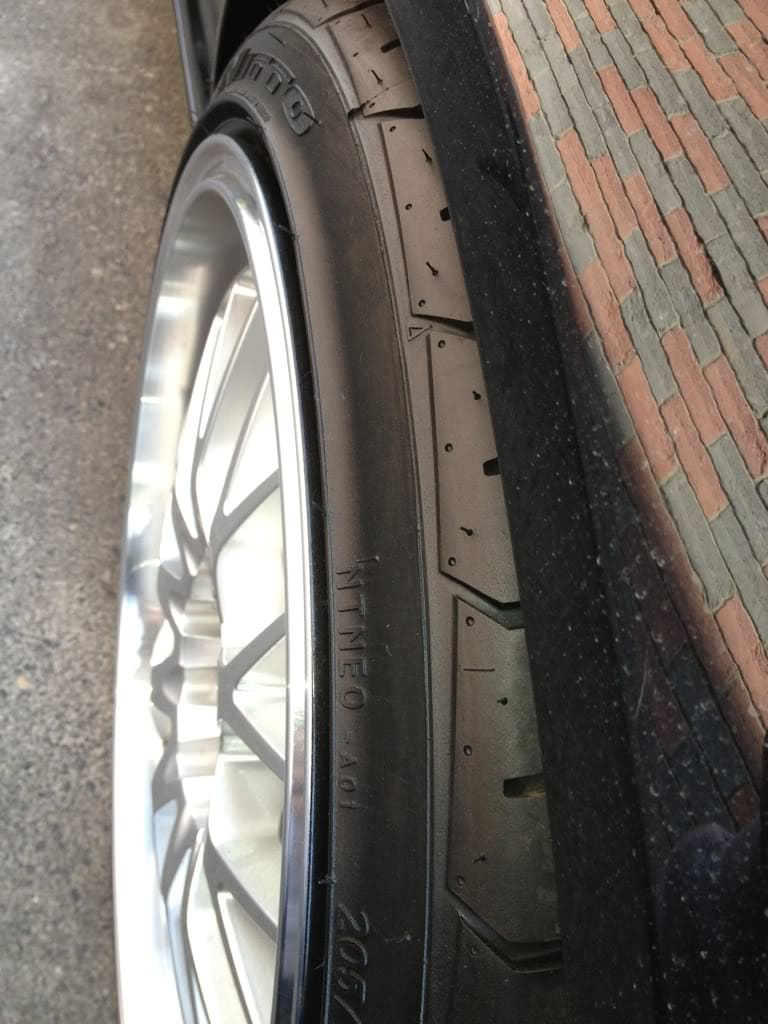 2005 Volkswagen Jetta with 18x8 wheels