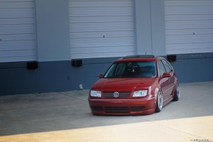 2008 Volkswagen Jetta with 18x8.5 wheels