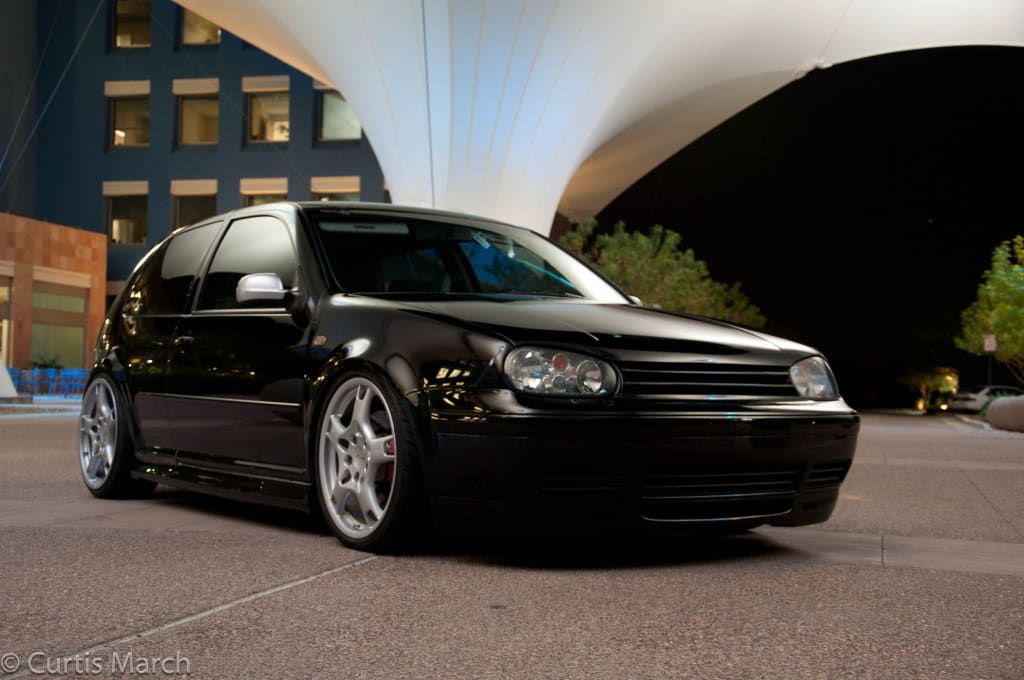2005 Volkswagen Golf with 19x8 wheels