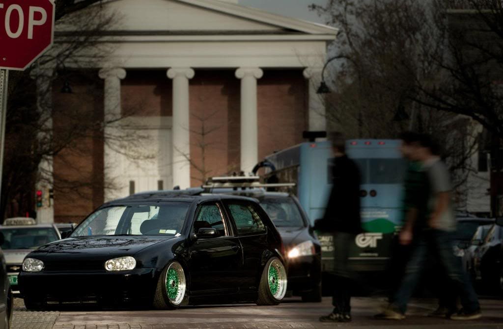 2006 Volkswagen Golf with 17x9.5 wheels