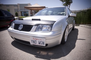 2004 Volkswagen Jetta with 17x8 wheels
