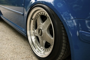 2006 Volkswagen Jetta with 17x8.5 OZ wheels