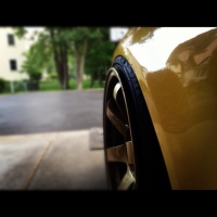 2005 Volkswagen Golf with 18x9.5 wheels