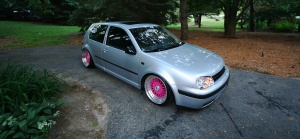 2005 Volkswagen Jetta with 17x9 wheels