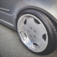 2006 Volkswagen Jetta with 17x8 wheels