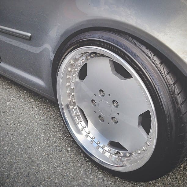 2006 Volkswagen Jetta with 17x8 wheels