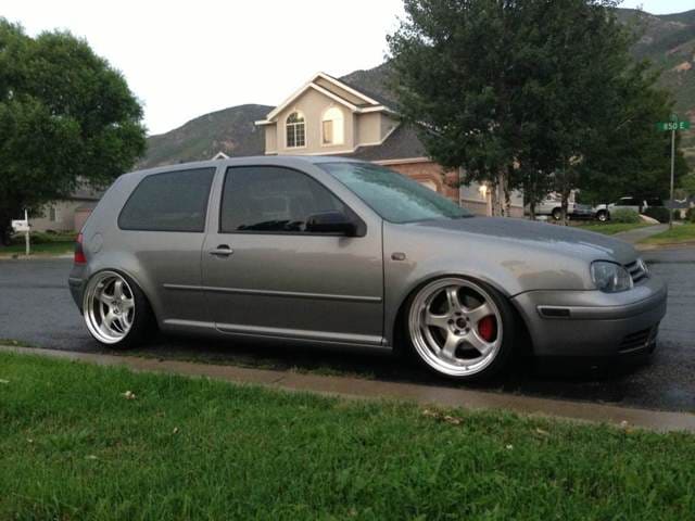 2004 Volkswagen Golf with 18x9.5 wheels