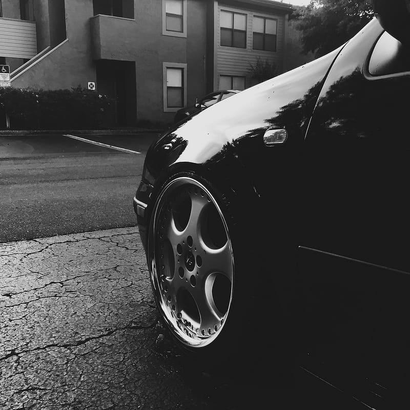 2006 Volkswagen Jetta with 17x8 Work wheels
