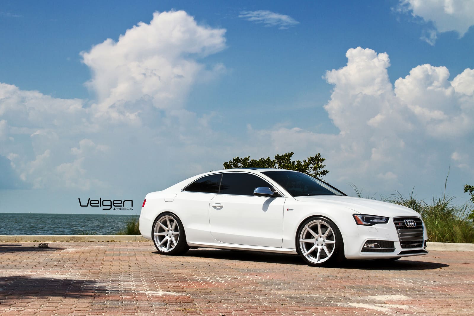 2014 Audi S5 with 20x10.5 VELGEN VMB8 wheels