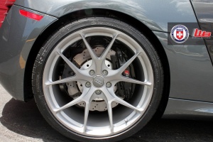 2014 Audi R8 with 20x9 HRE P101 wheels