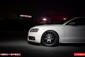 2012 Audi S5 with 20x9 Vossen CV2 wheels